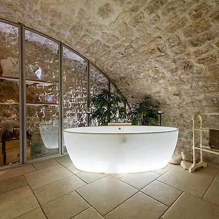 Bed & Breakfast Entre Hotes 4*