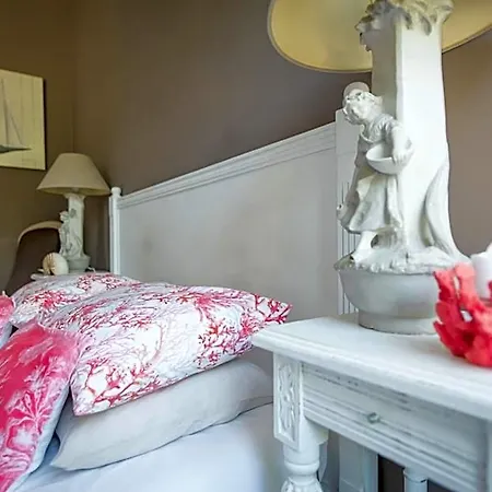 Bed & Breakfast Entre Hotes