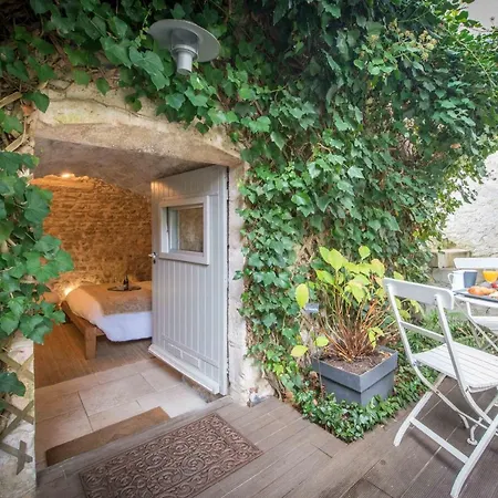 Entre Hotes Bed & Breakfast